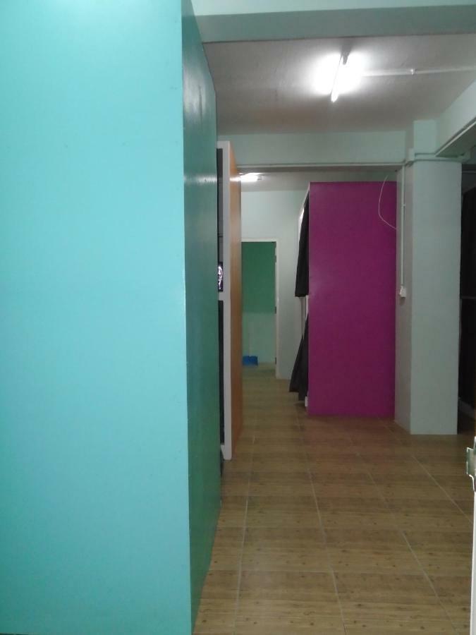 Panda Hostel Phuket (Adults Only) Patong Exterior foto